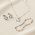 Pavé-Set – Iconic Circle Anhänger, Pavé-Ohrstecker & Paperclip-Armband