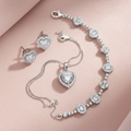 Romantik-Set – Herzschlag Anhänger, Sparkling Heart Ohrstecker & Kleeblatt-Armband
